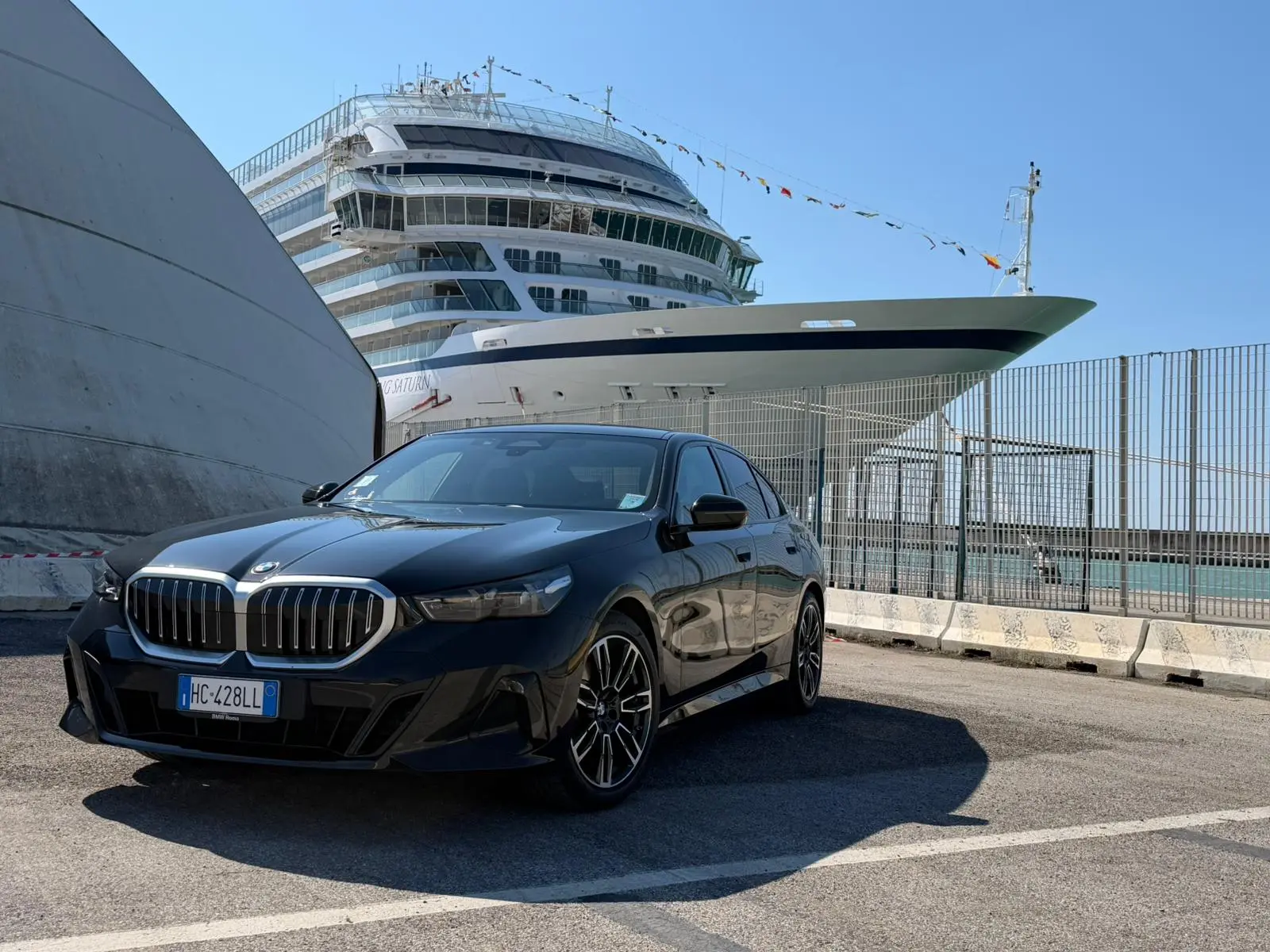 Private cruise port transfers designed to make arrival and departure easy